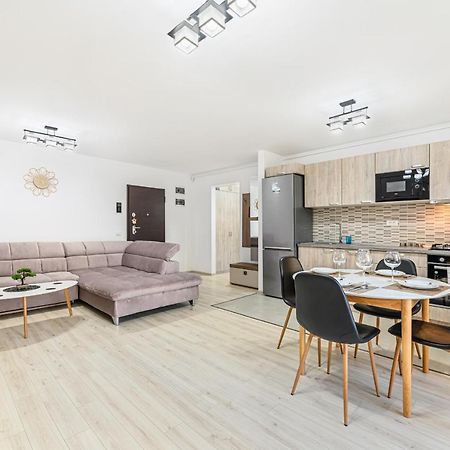 Cozy Apartment With View Brasov Sign מראה חיצוני תמונה