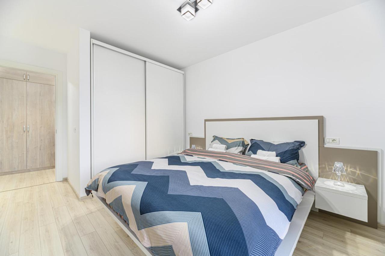 Cozy Apartment With View Brasov Sign מראה חיצוני תמונה